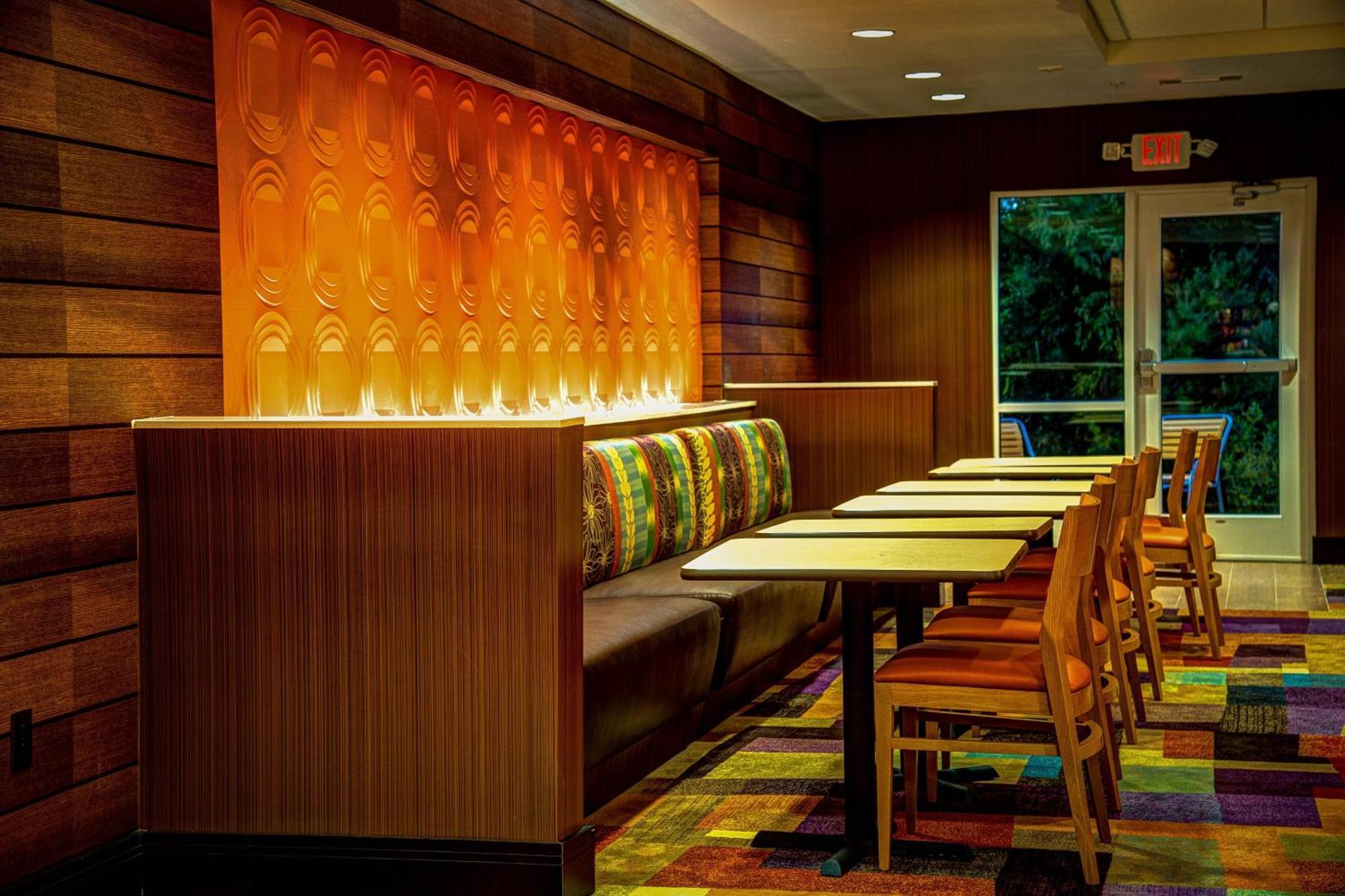 Fairfield Inn & Suites By Marriott Montgomery Airport Hope Hull Ресторан фото